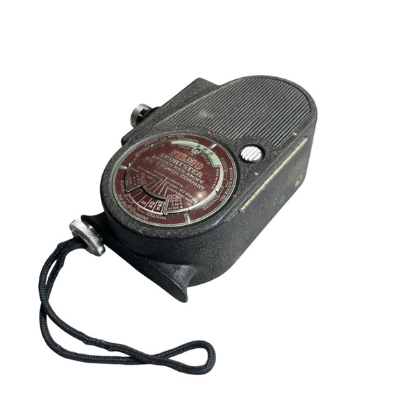 1940s Bell & Howell Filmo Sportster Double Run 8 - Picture 2 of 9